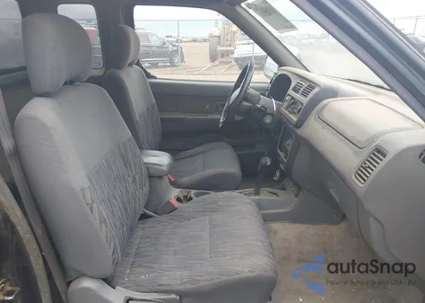 2000 Nissan Frontier Desert Runner Se-V6/Desert Runner Xe-V6 from USA, damaged, VIN 1N6ED26T8YC334677